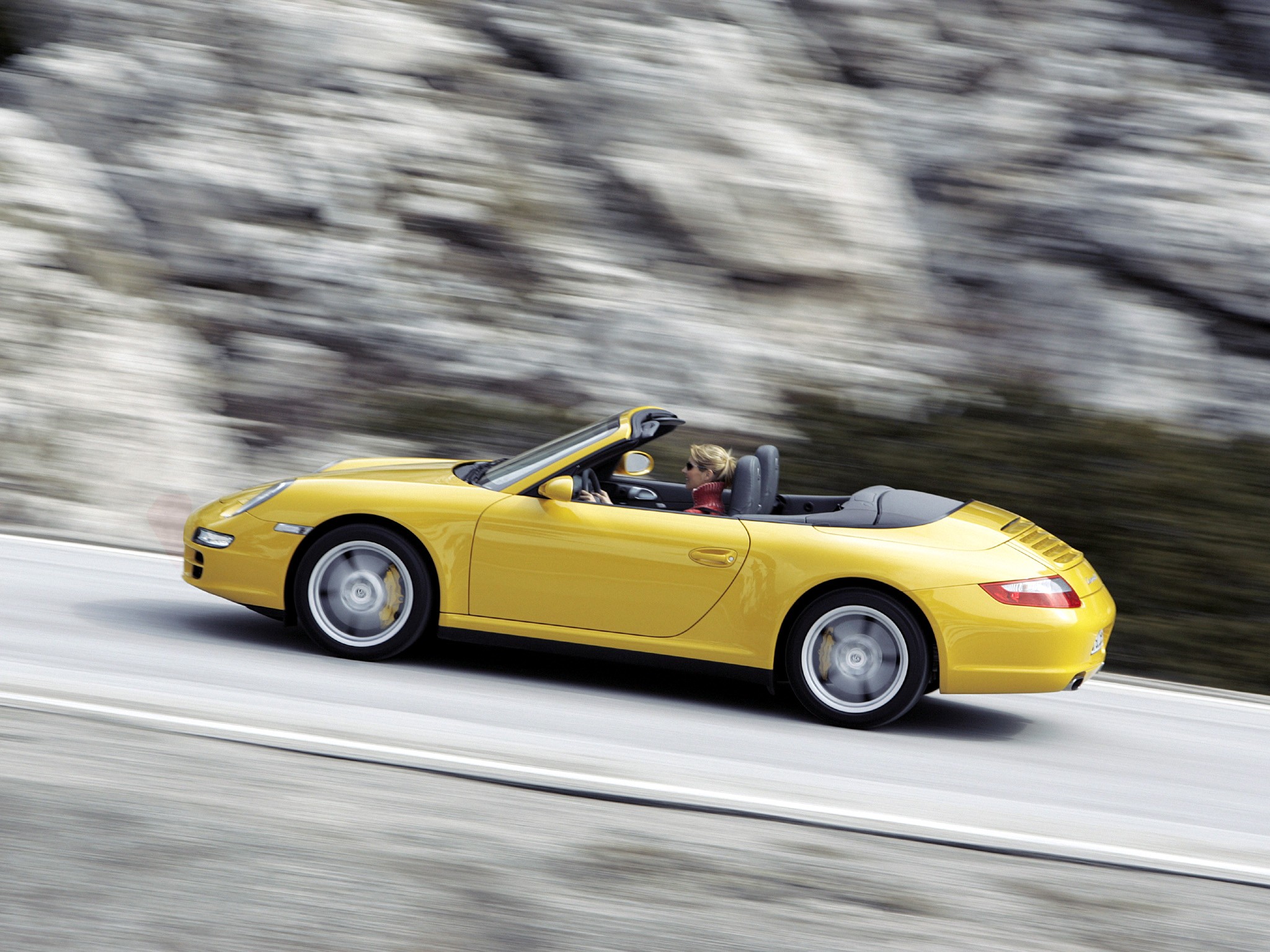 Porsche 911 Carrera 4 Cabriolet photo 13