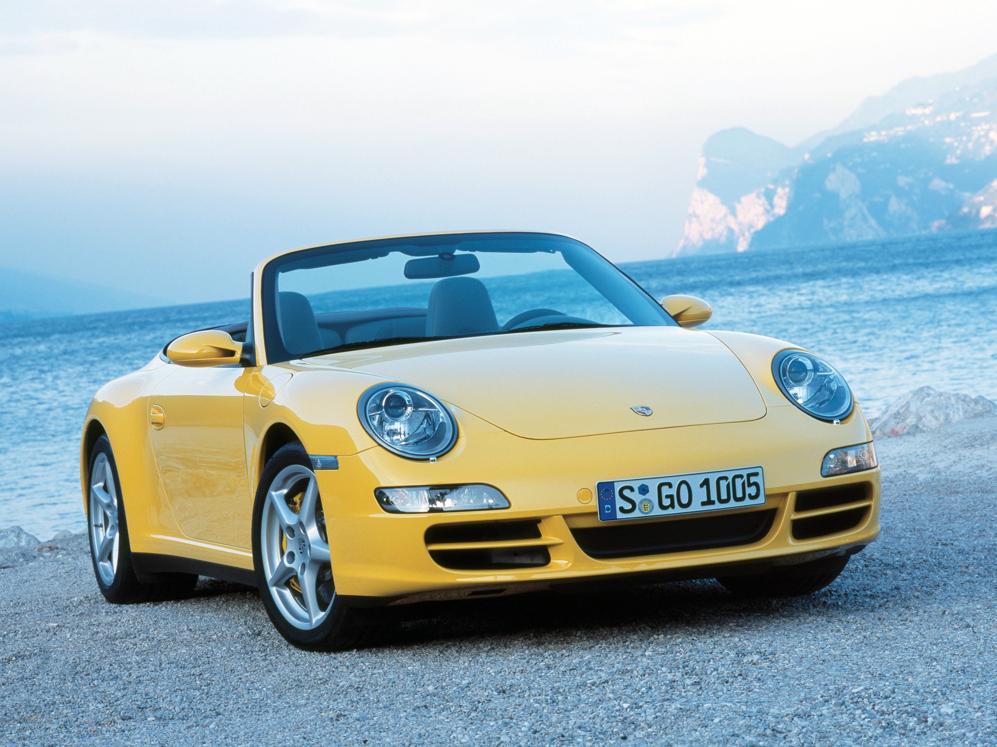 Porsche 911 Carrera 4 Cabriolet photo 22