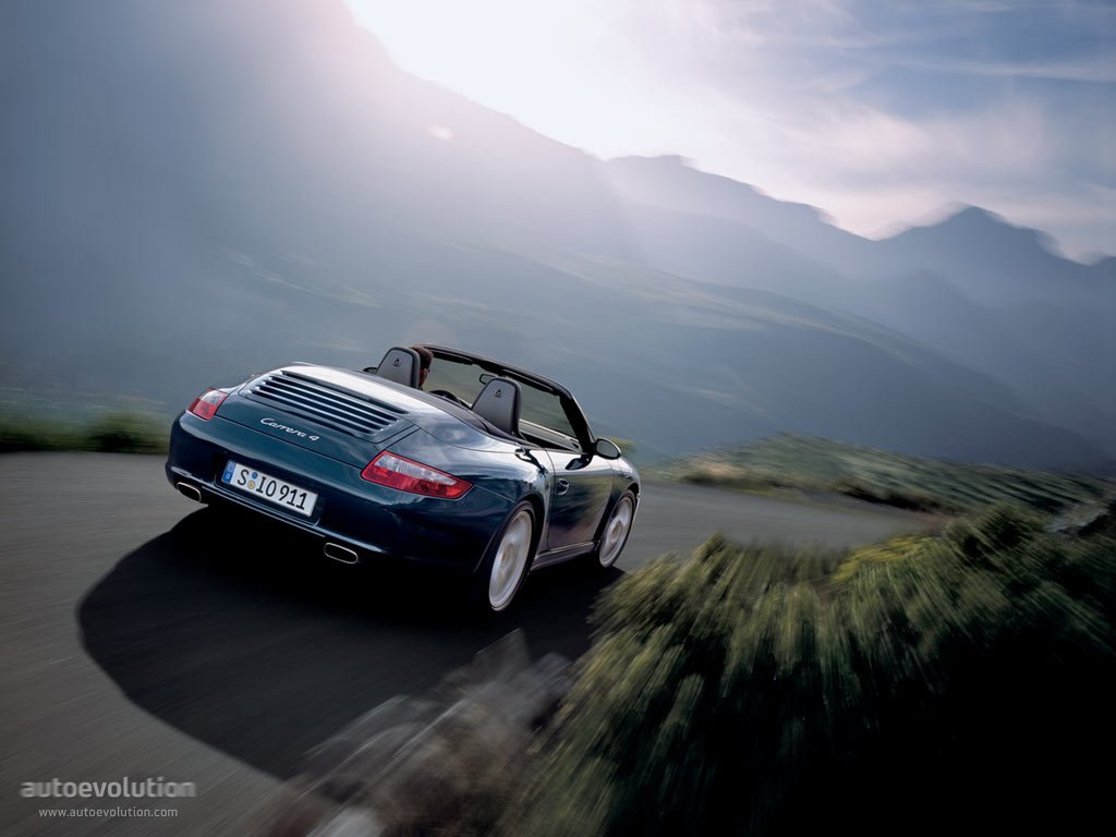 PORSCHE 911 Carrera 4 Cabriolet
