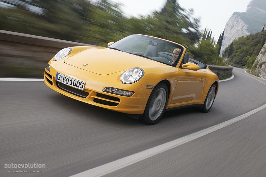 Porsche 911 Carrera 4 Cabriolet photo 9