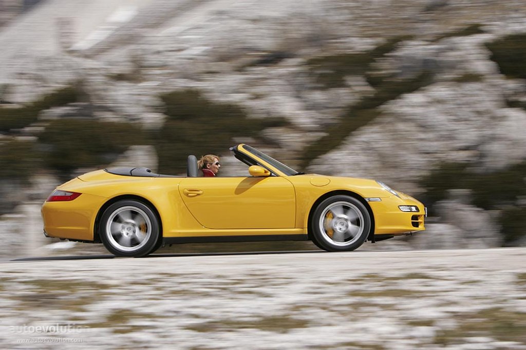 Porsche 911 Carrera 4 Cabriolet photo 10