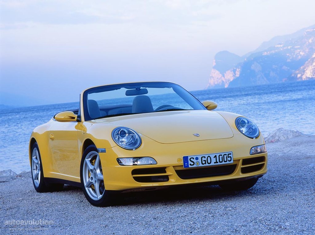 Porsche 911 Carrera 4 Cabriolet photo 3