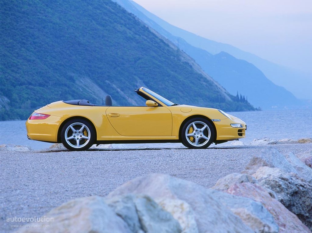 Porsche 911 Carrera 4 Cabriolet photo 5