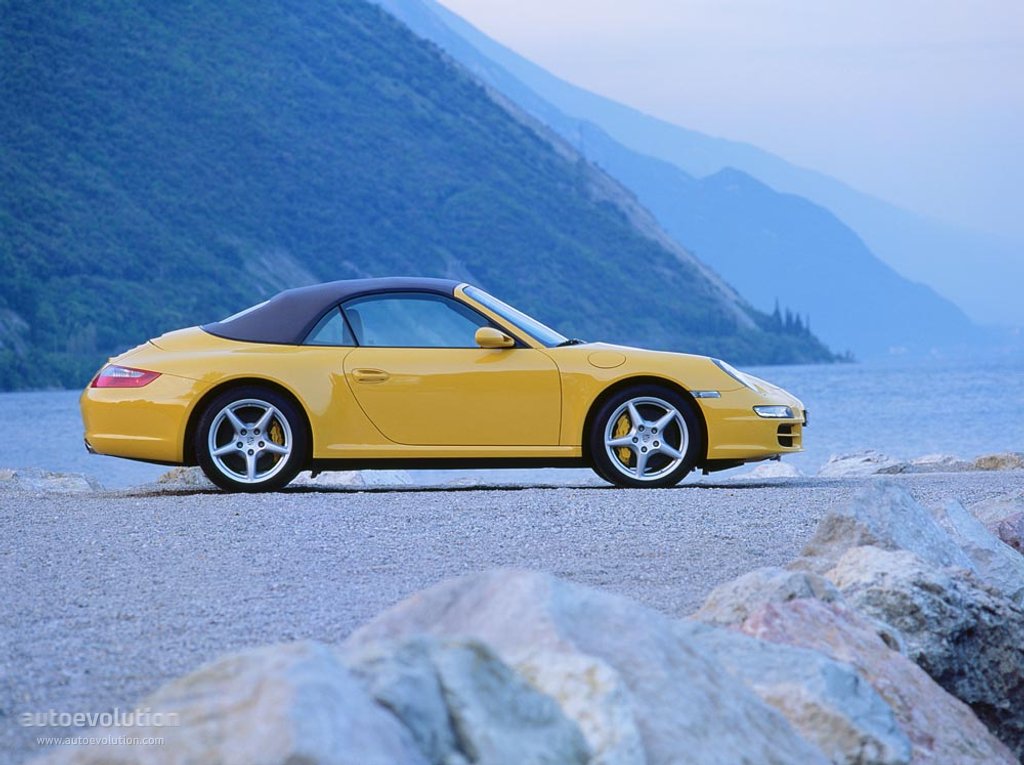Porsche 911 Carrera 4 Cabriolet photo 6