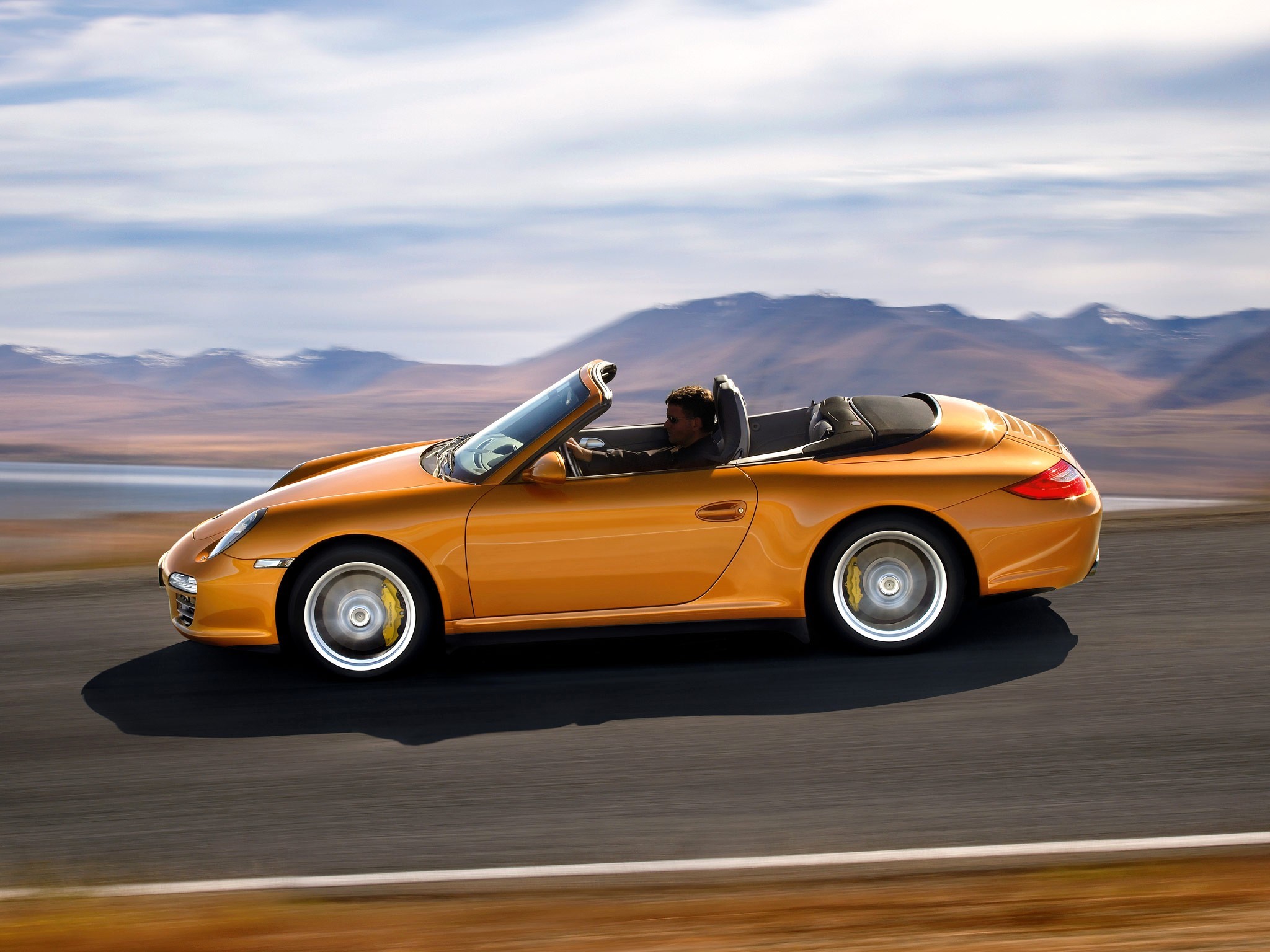 Porsche 911 Carrera 4 Cabriolet photo 16