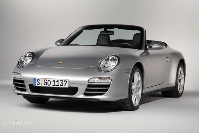 PORSCHE 911 Carrera 4 Cabriolet