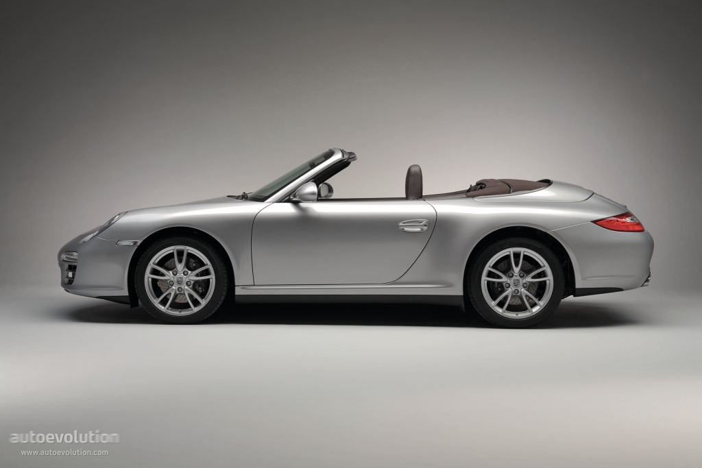 Porsche 911 Carrera 4 Cabriolet photo 3