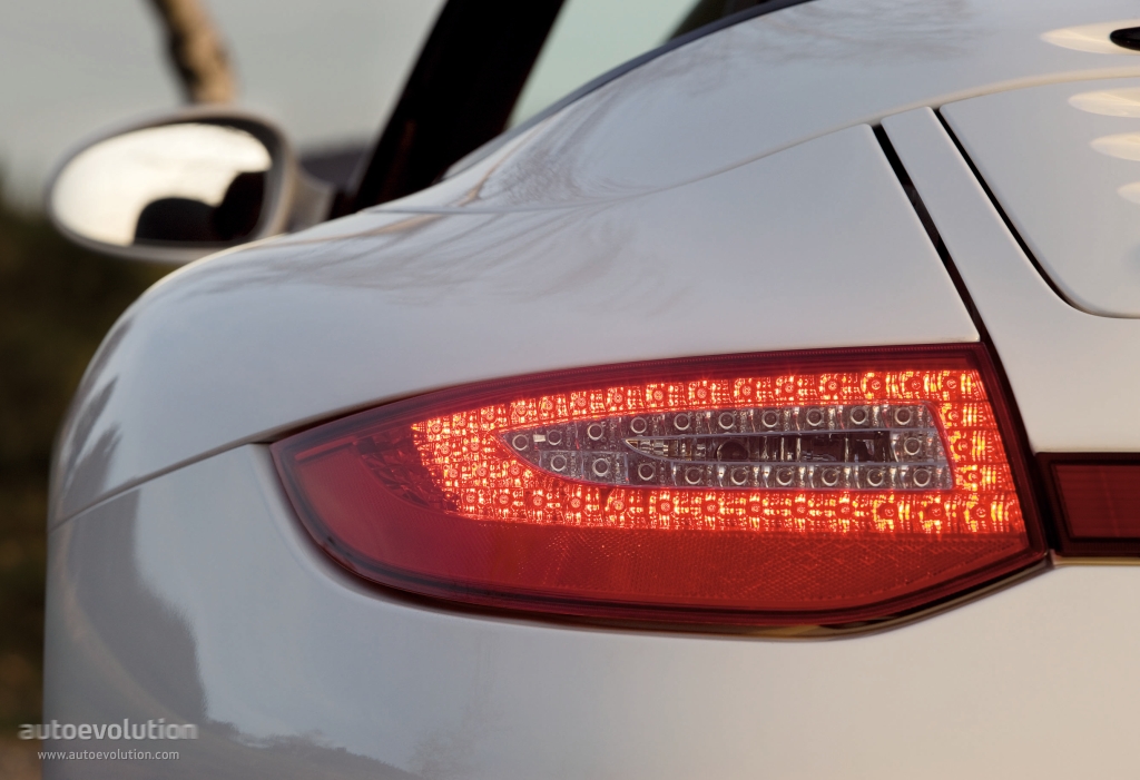 Porsche 911 Carrera 4 Cabriolet photo 6