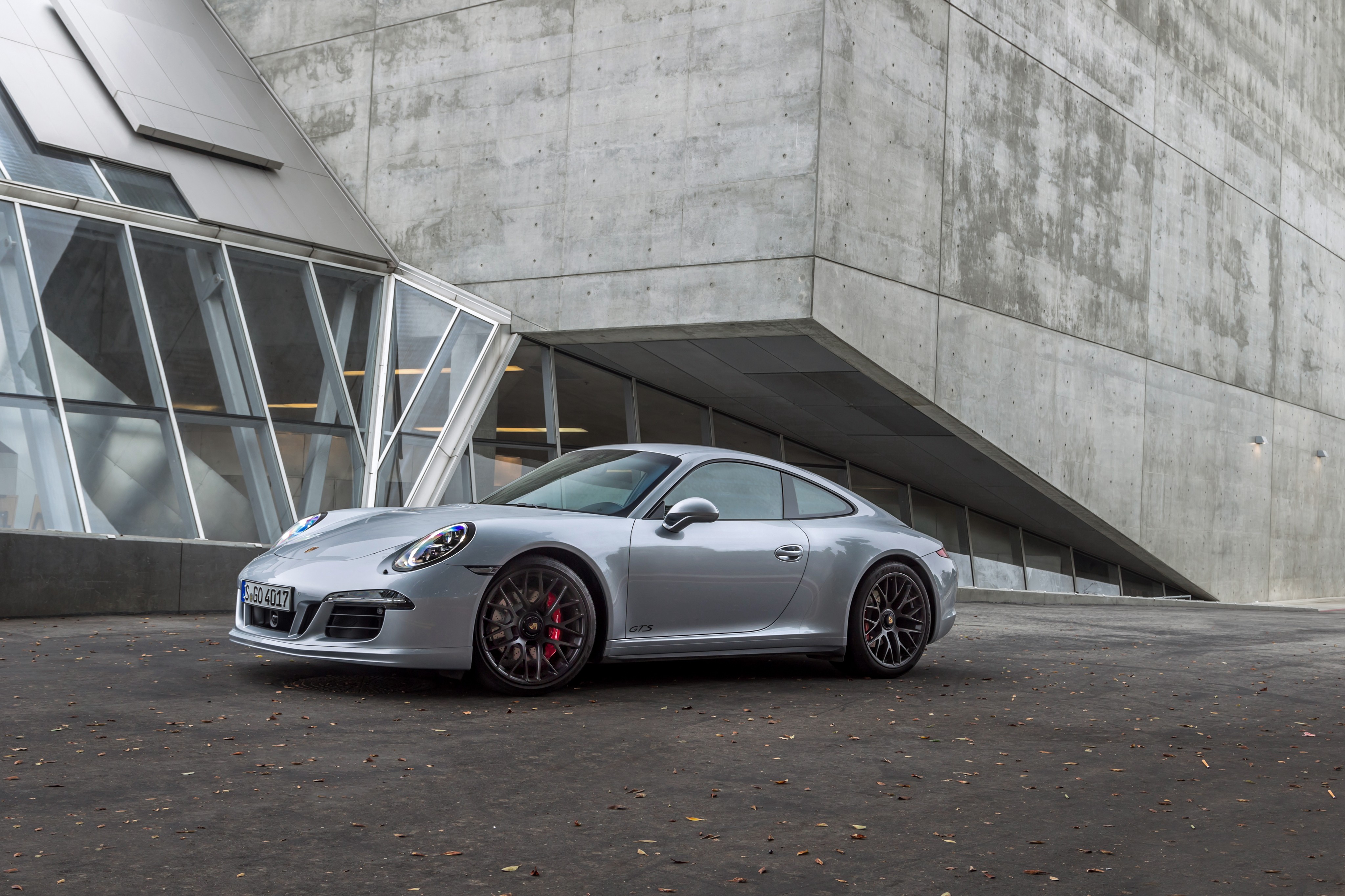 Porsche 911 Carrera 4 Gts photo 12