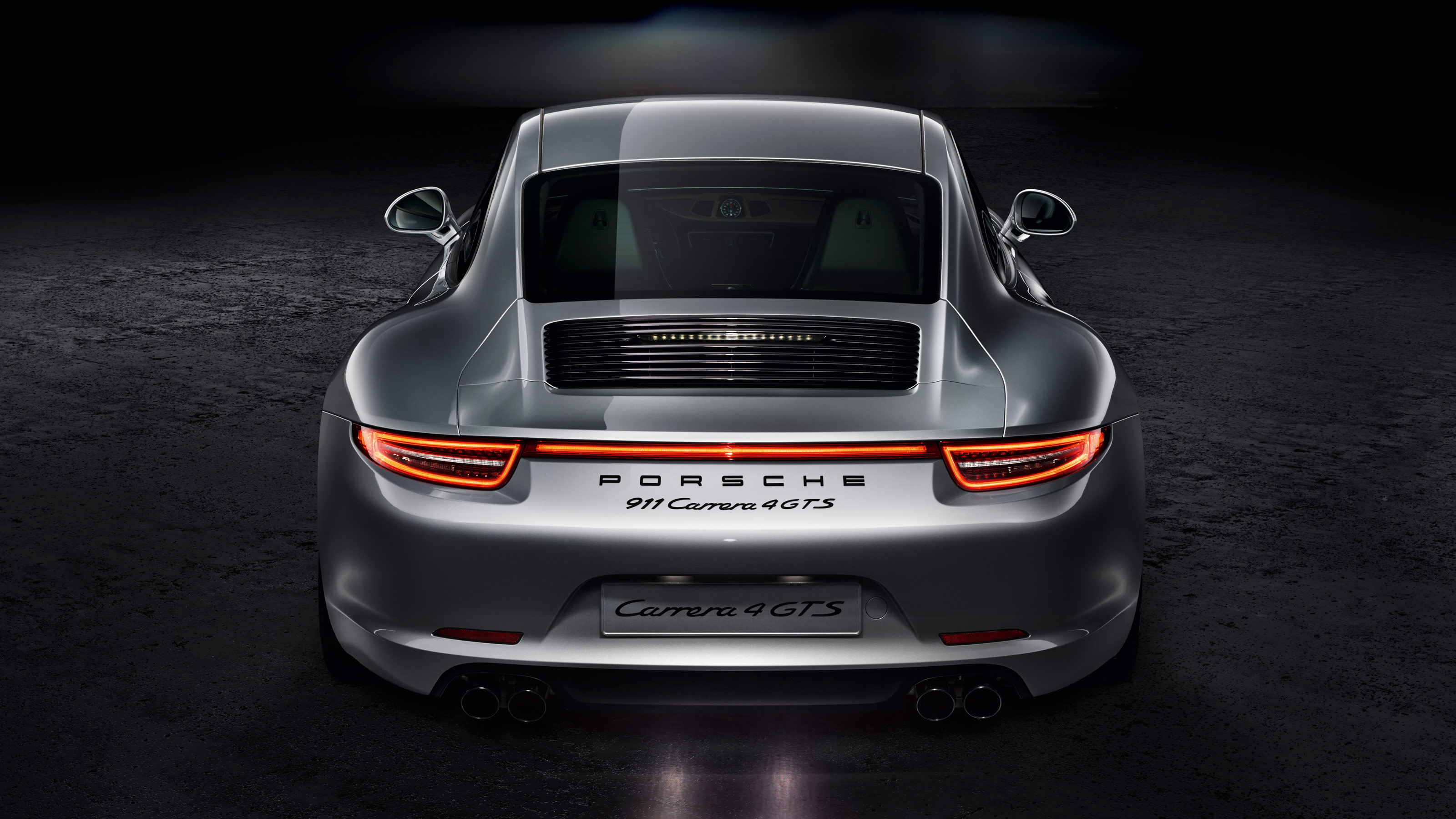 Porsche 911 Carrera 4 Gts photo 13