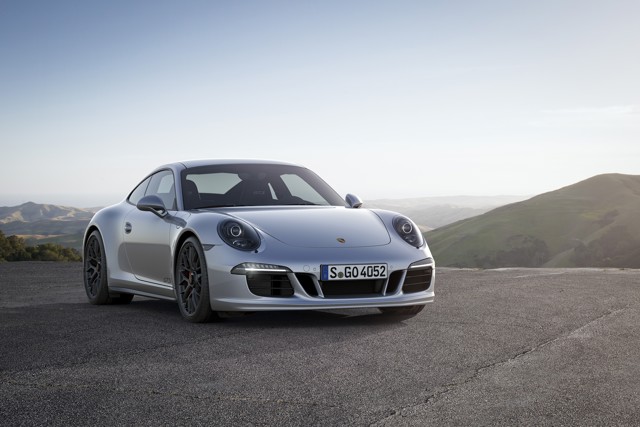 Porsche 911 Carrera 4 Gts photo 14