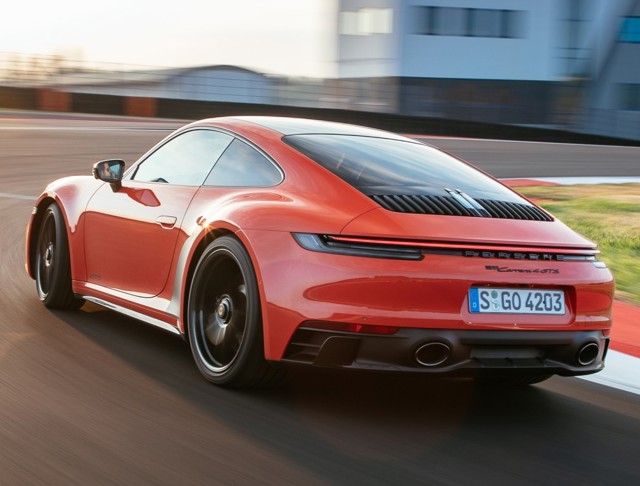 Porsche 911 Carrera 4 Gts photo 6