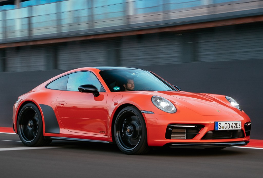 Porsche 911 Carrera 4 Gts photo 7