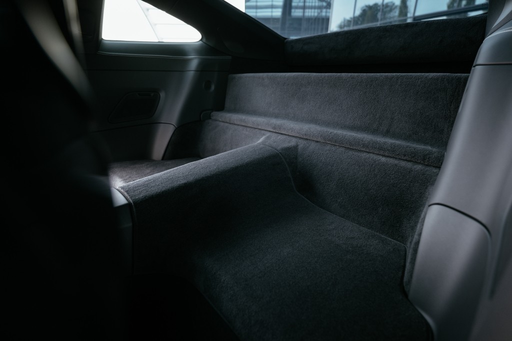 Porsche 911 Carrera 4 Gts photo 38