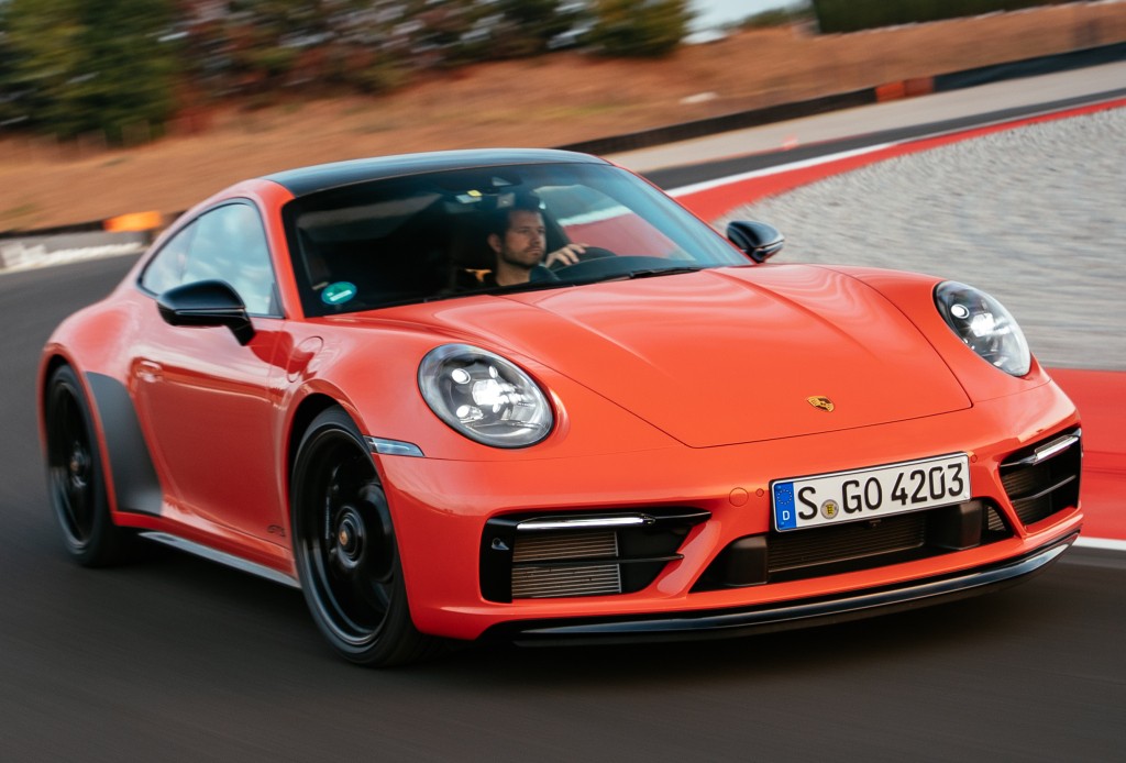 Porsche 911 Carrera 4 Gts photo 3