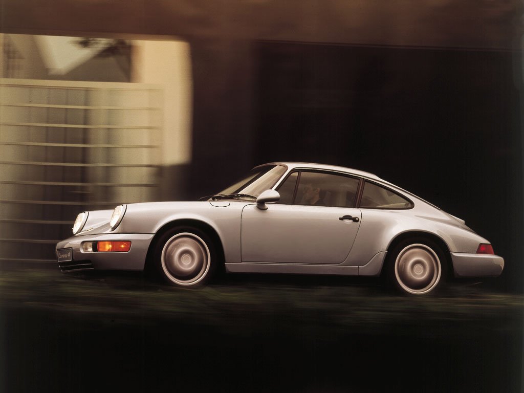Porsche 911 Carrera 4 photo 4