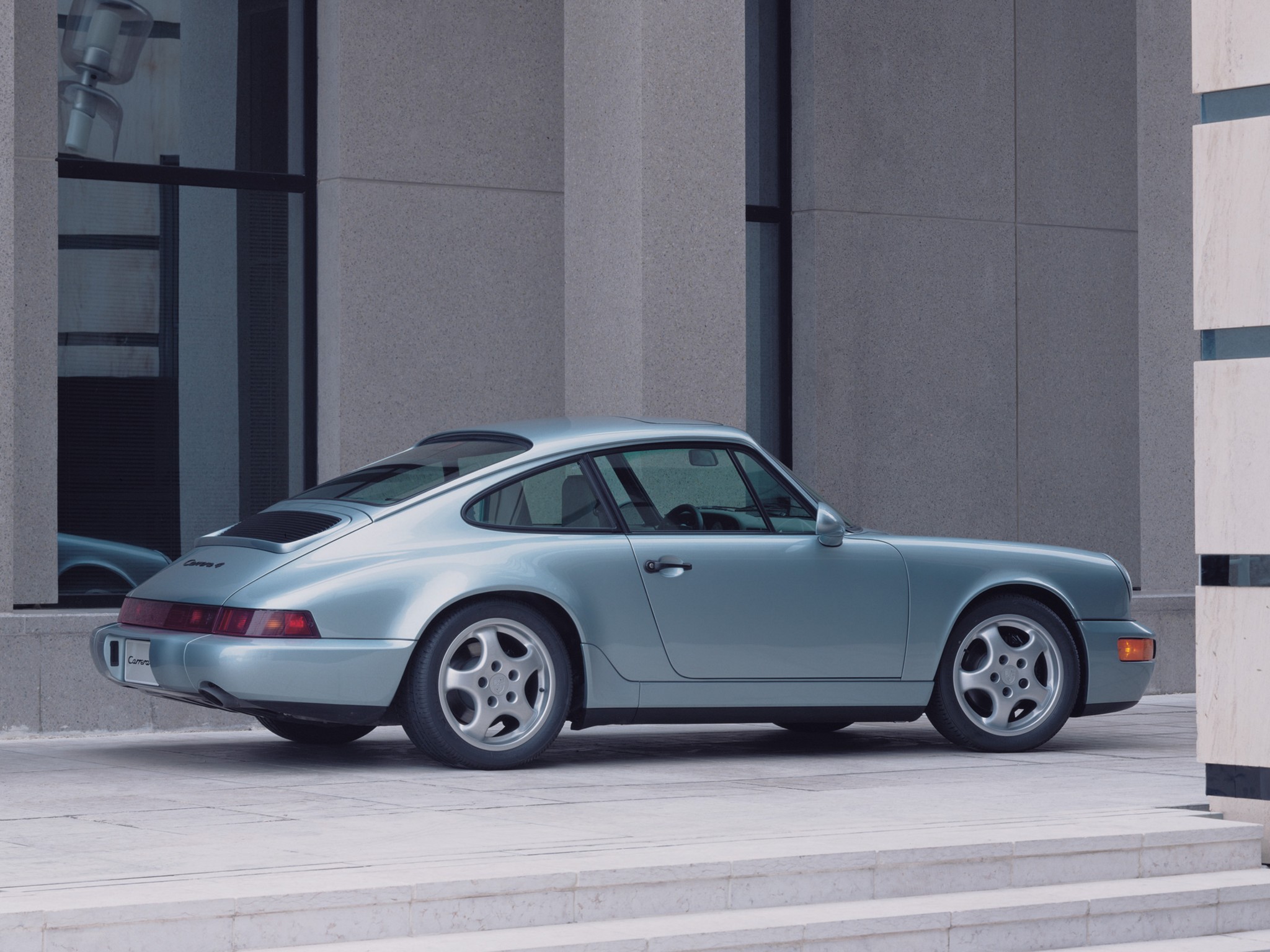 Porsche 911 Carrera 4 photo 5
