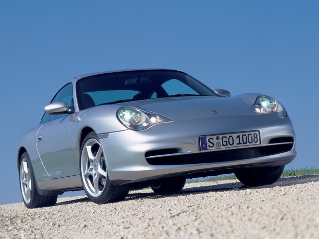 Porsche 911 Carrera 4 photo 11