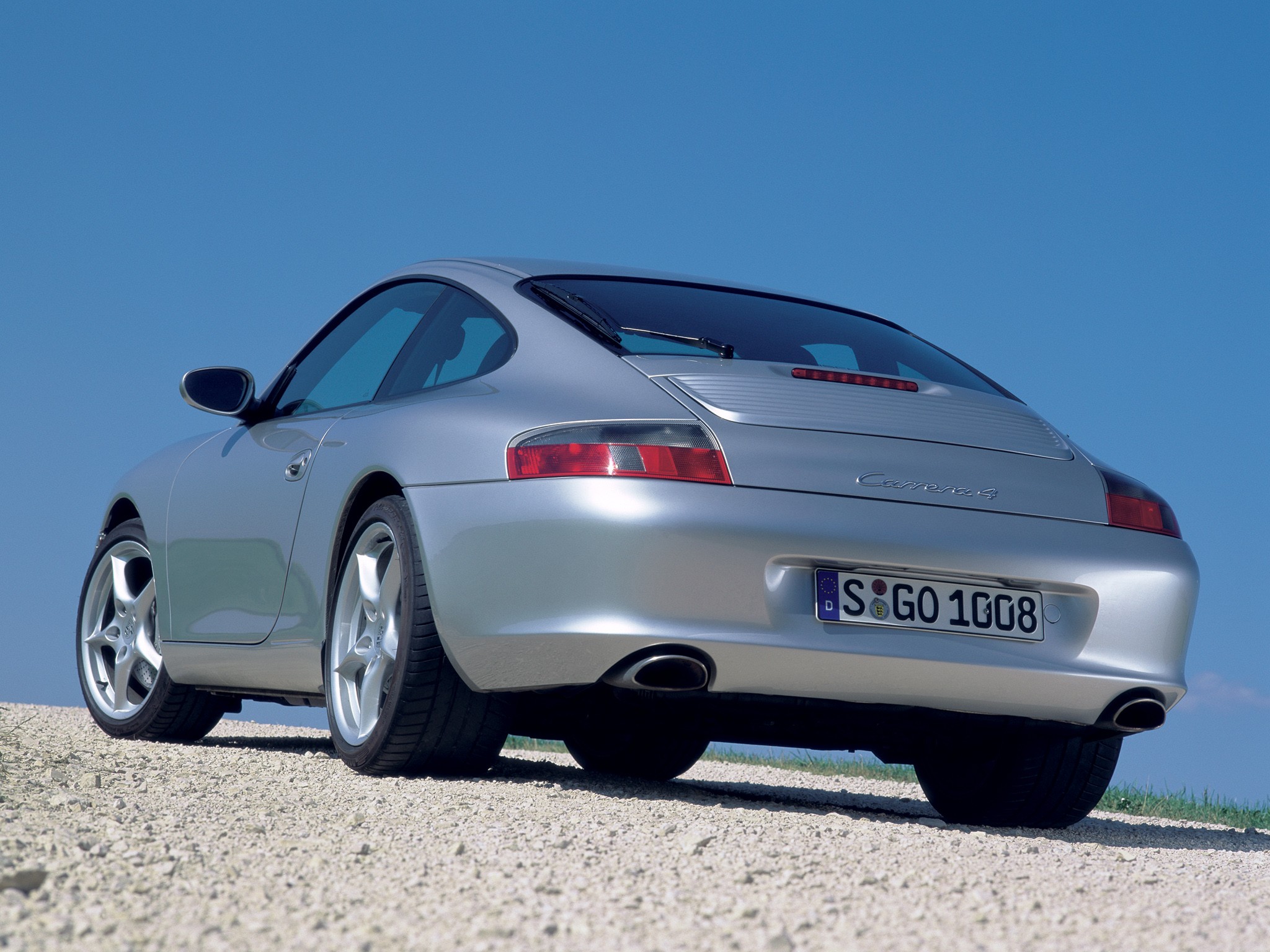 Porsche 911 Carrera 4 photo 12