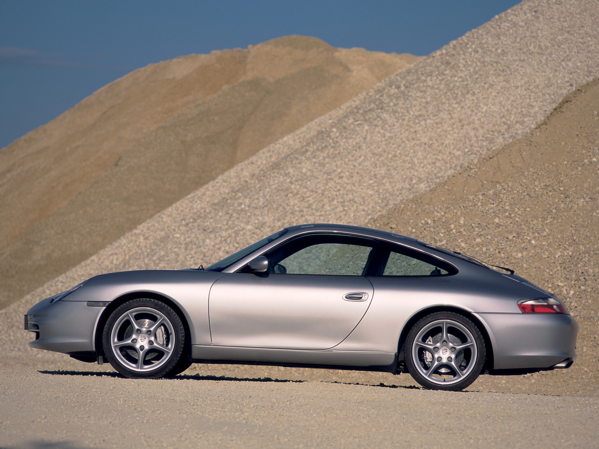 Porsche 911 Carrera 4 photo 13