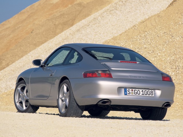 Porsche 911 Carrera 4 photo 14