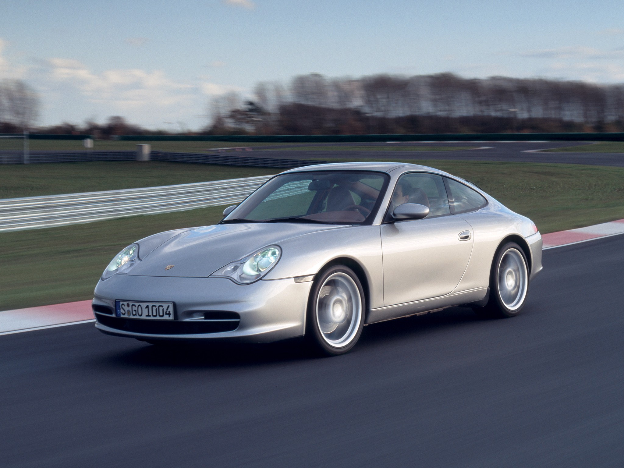 Porsche 911 Carrera 4 photo 15