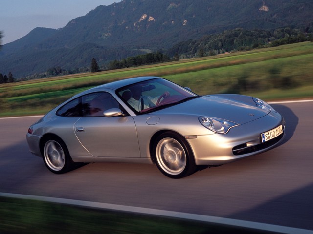 Porsche 911 Carrera 4 photo 7