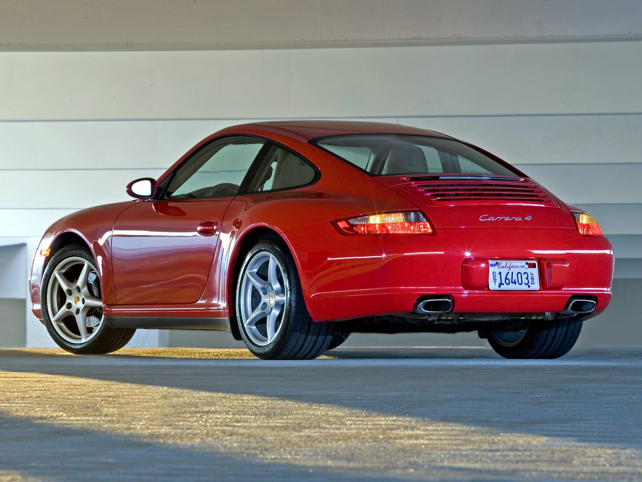 Porsche 911 Carrera 4 photo 8