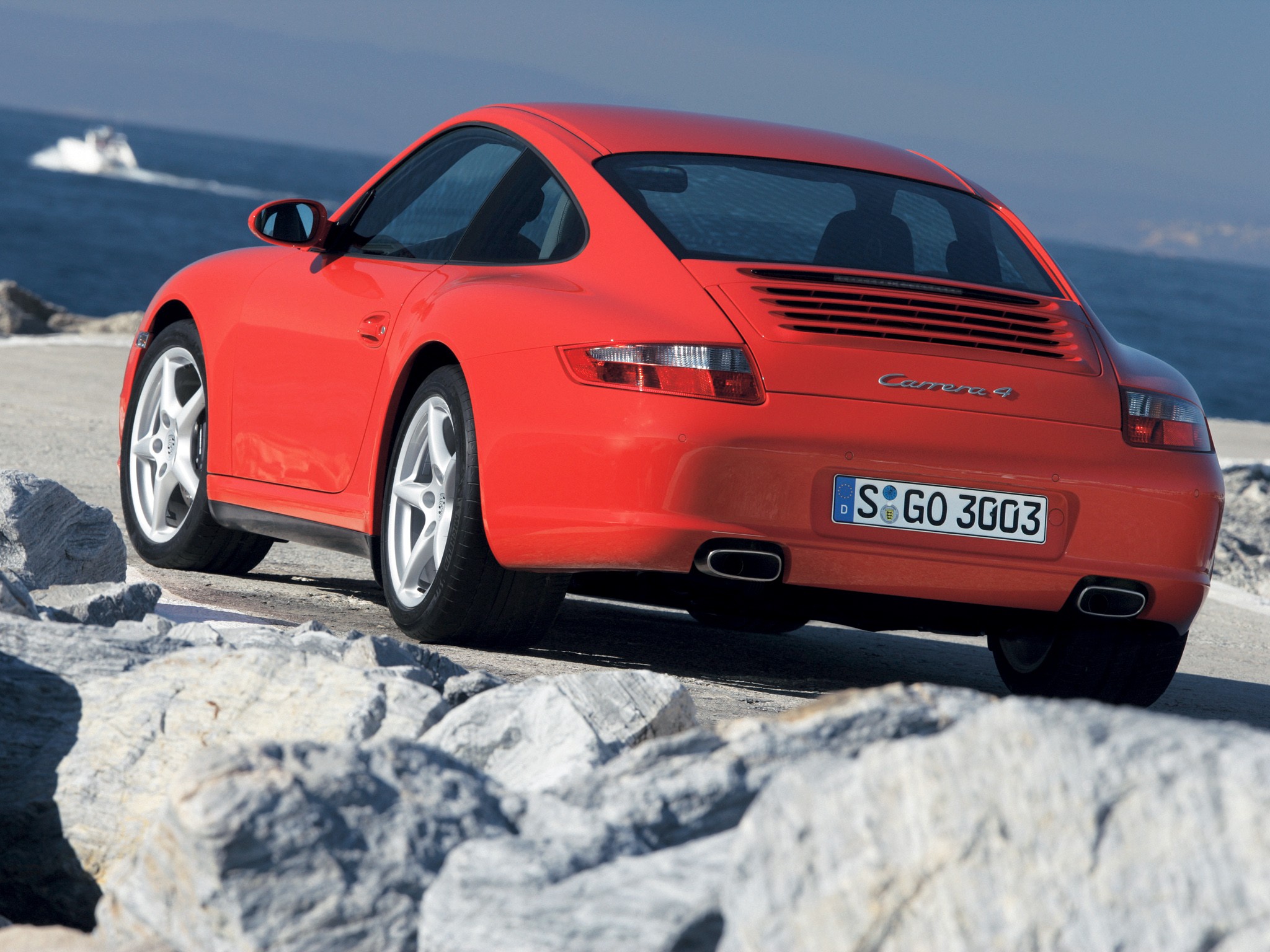 Porsche 911 Carrera 4 photo 33