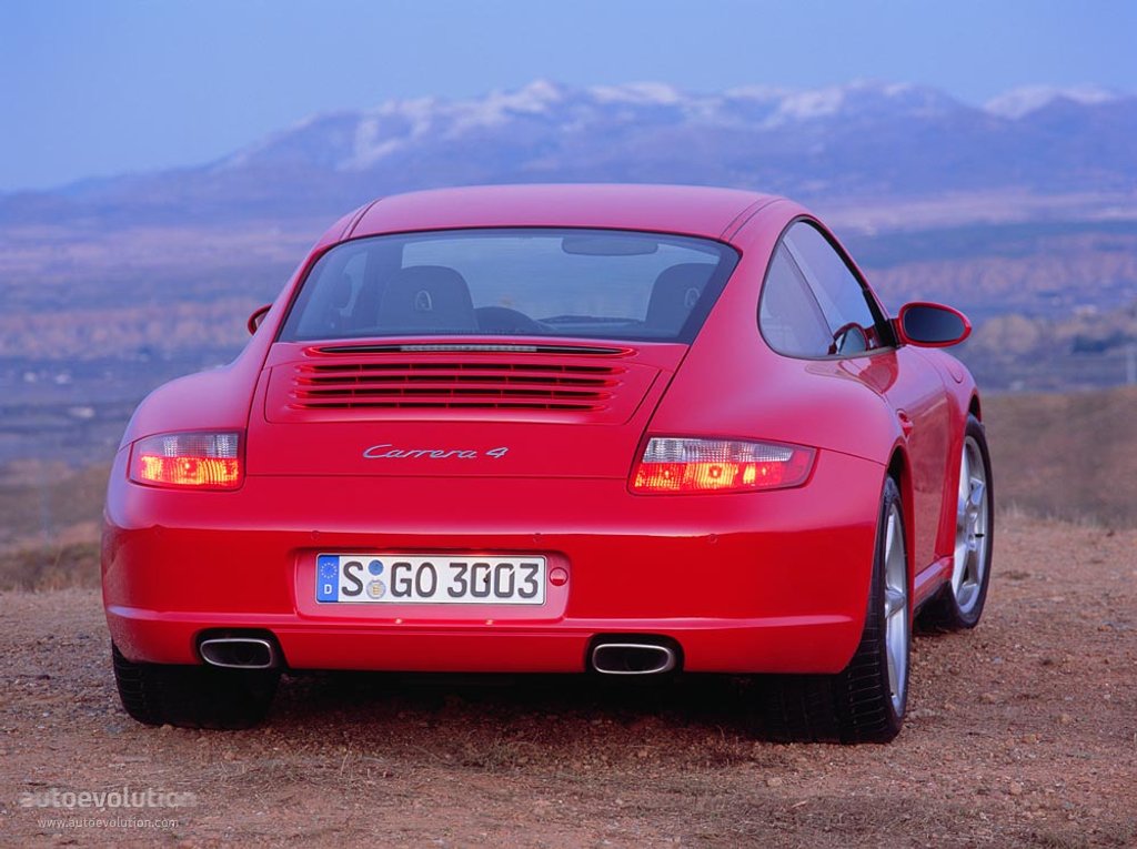 Porsche 911 Carrera 4 photo 6