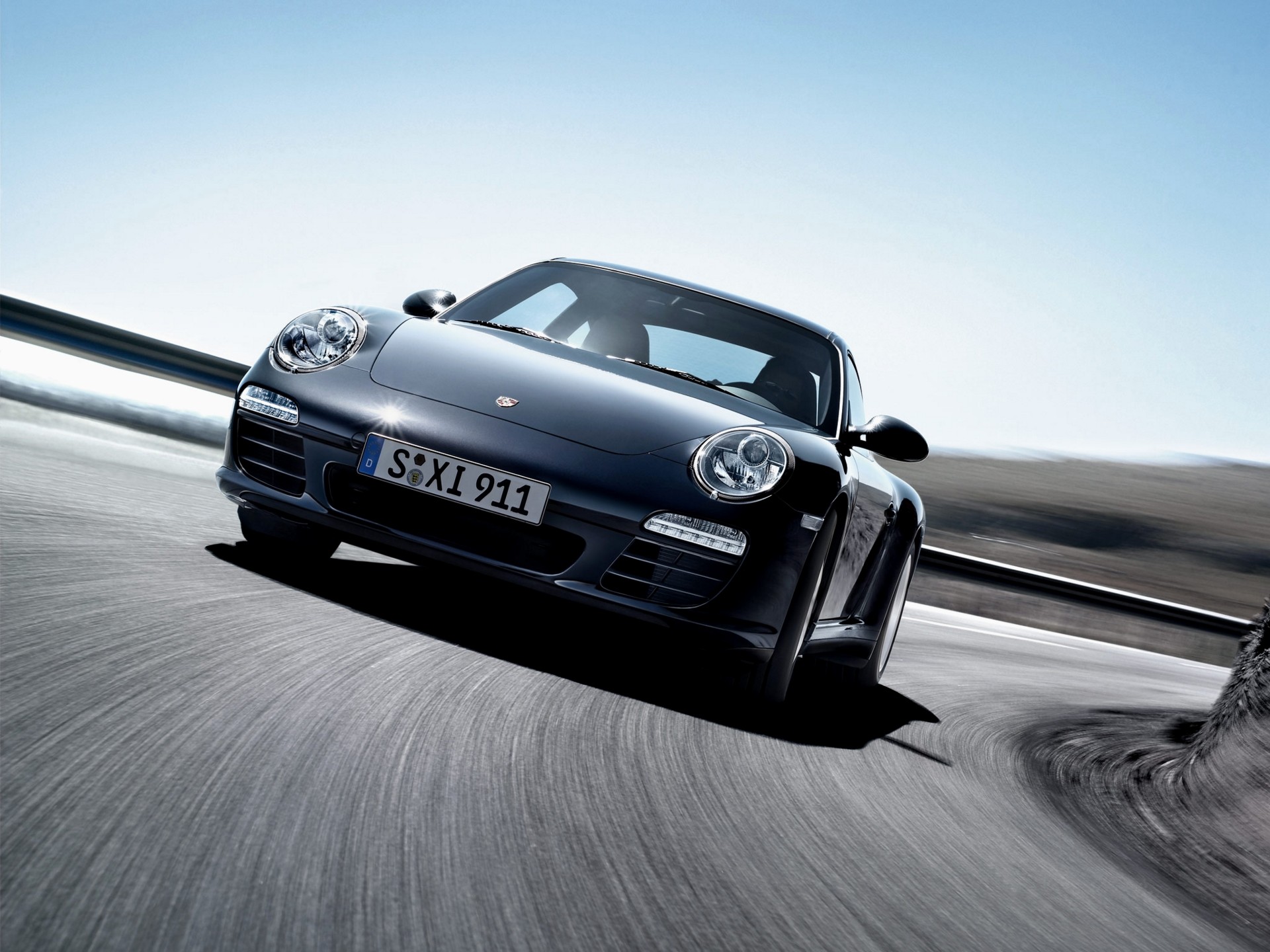Porsche 911 Carrera 4 photo 15