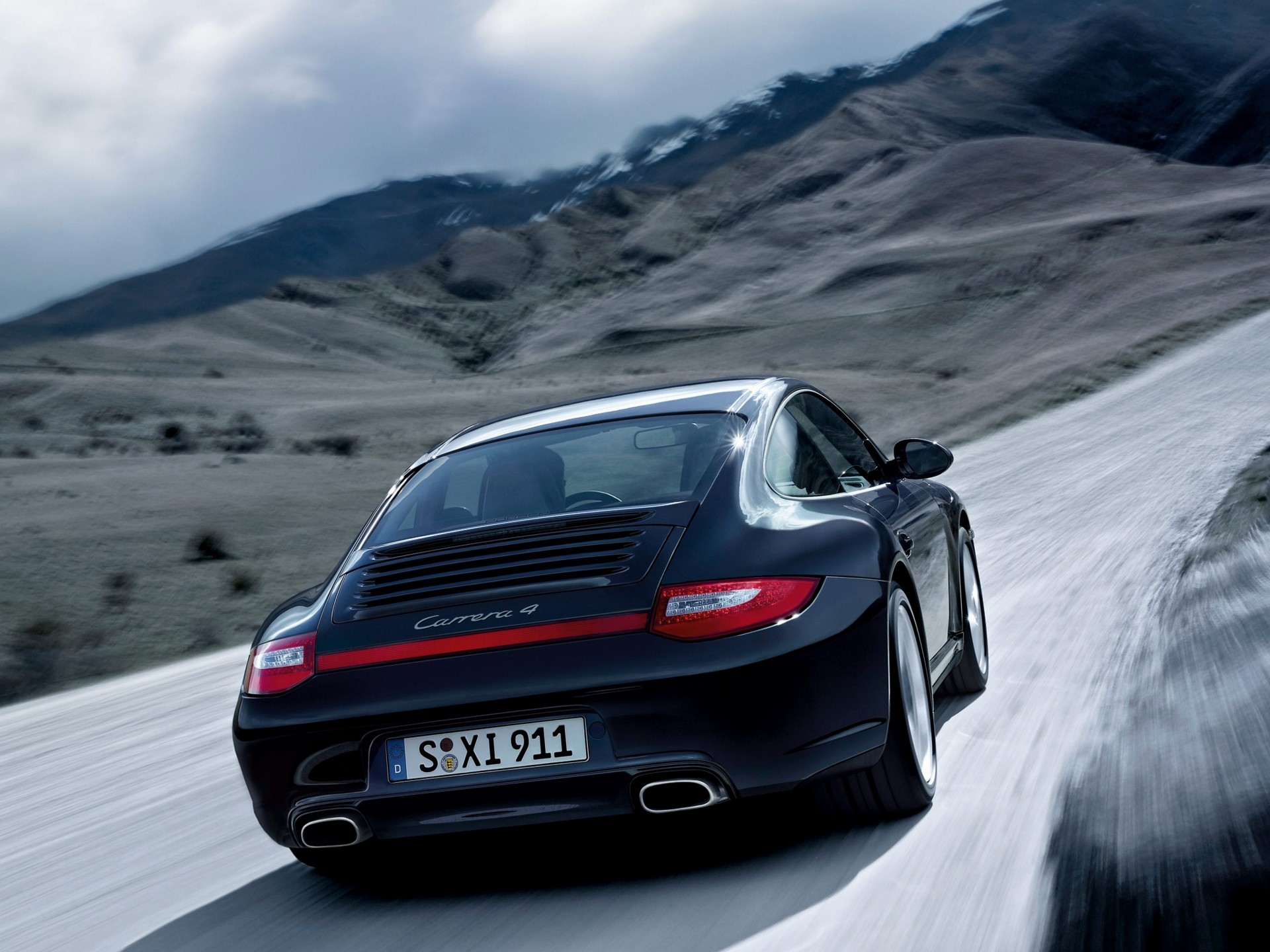 Porsche 911 Carrera 4 photo 16