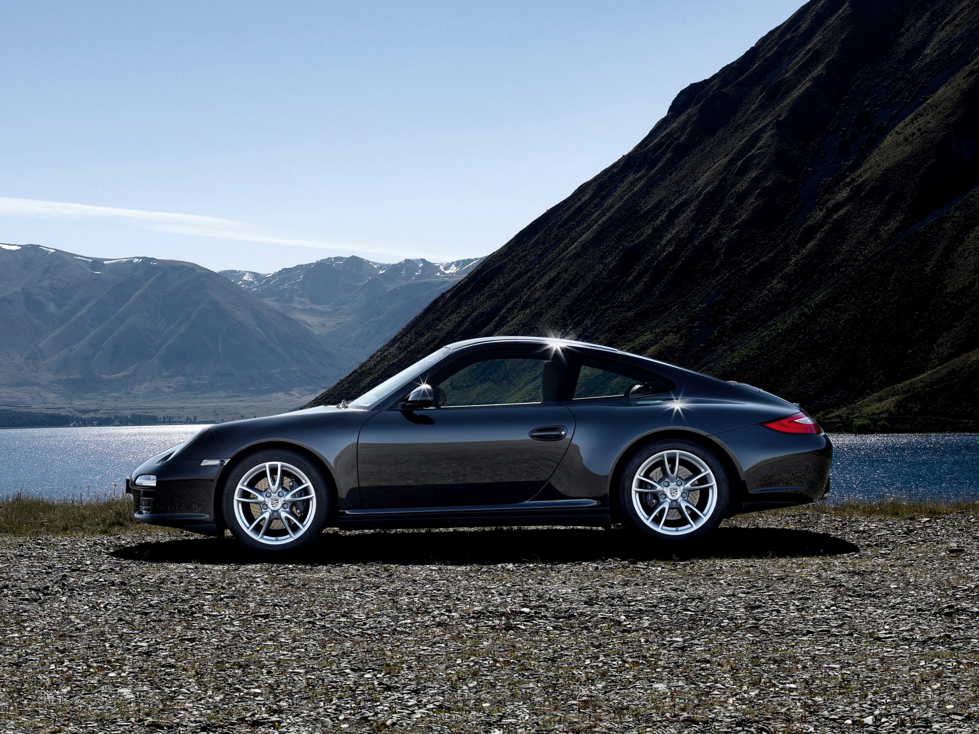 Porsche 911 Carrera 4 photo 17
