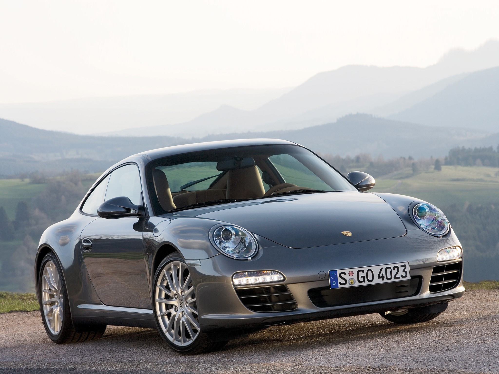 Porsche 911 Carrera 4 photo 18