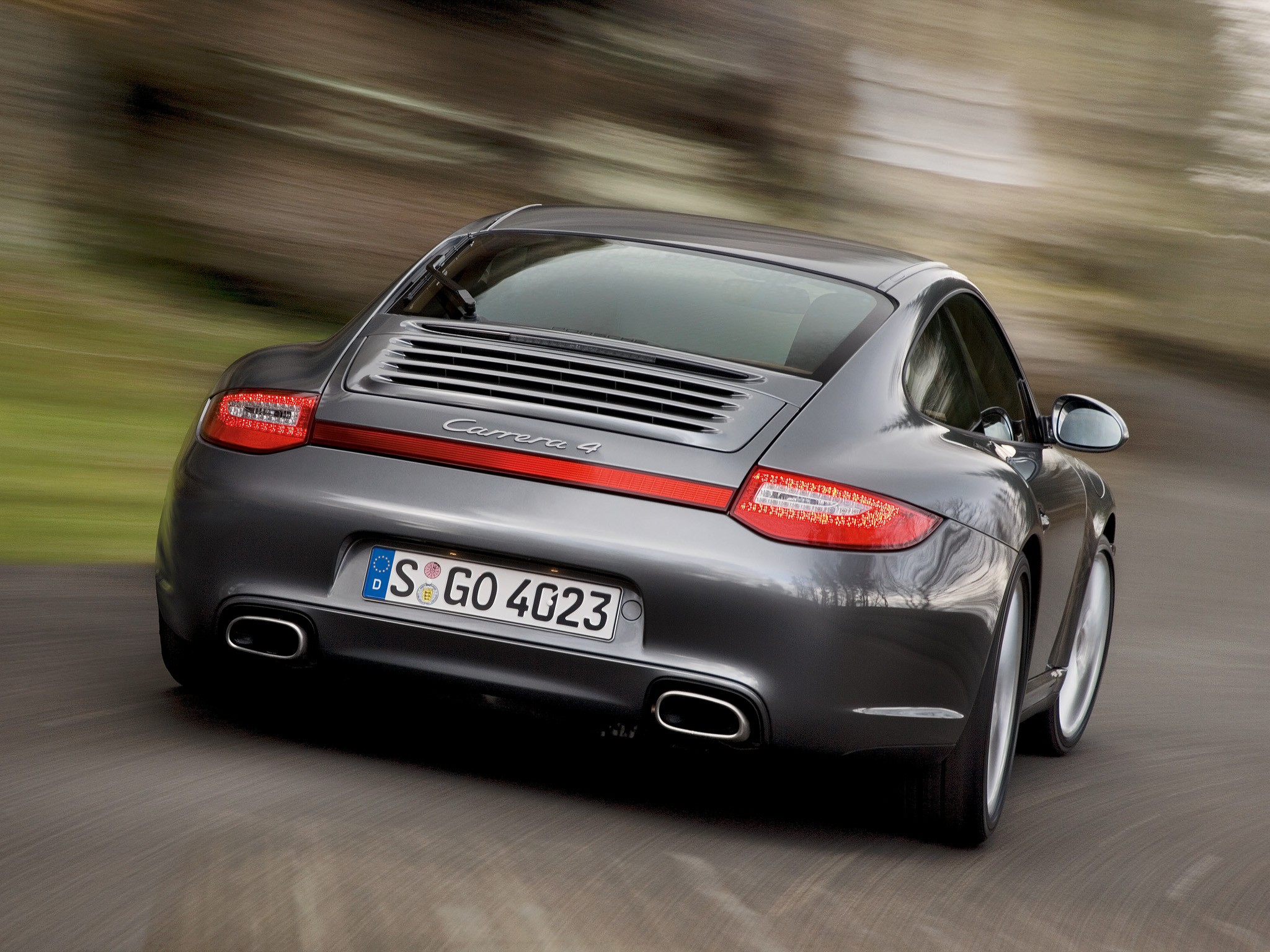 Porsche 911 Carrera 4 photo 19