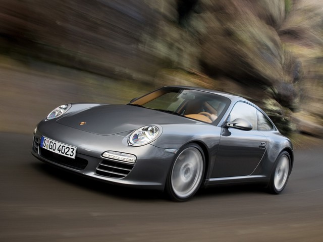 Porsche 911 Carrera 4 photo 20