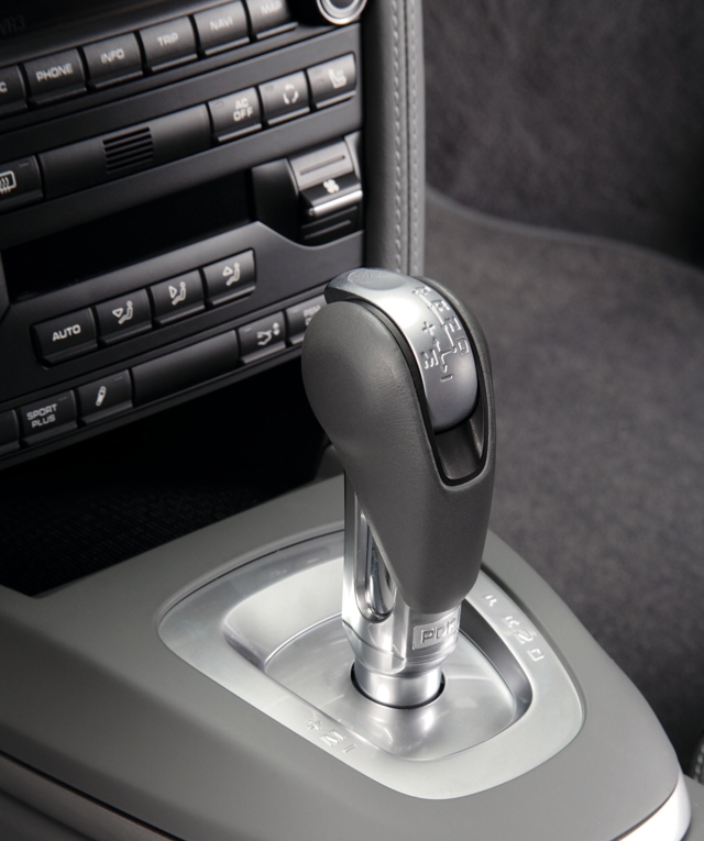 Porsche 911 Carrera 4 photo 38