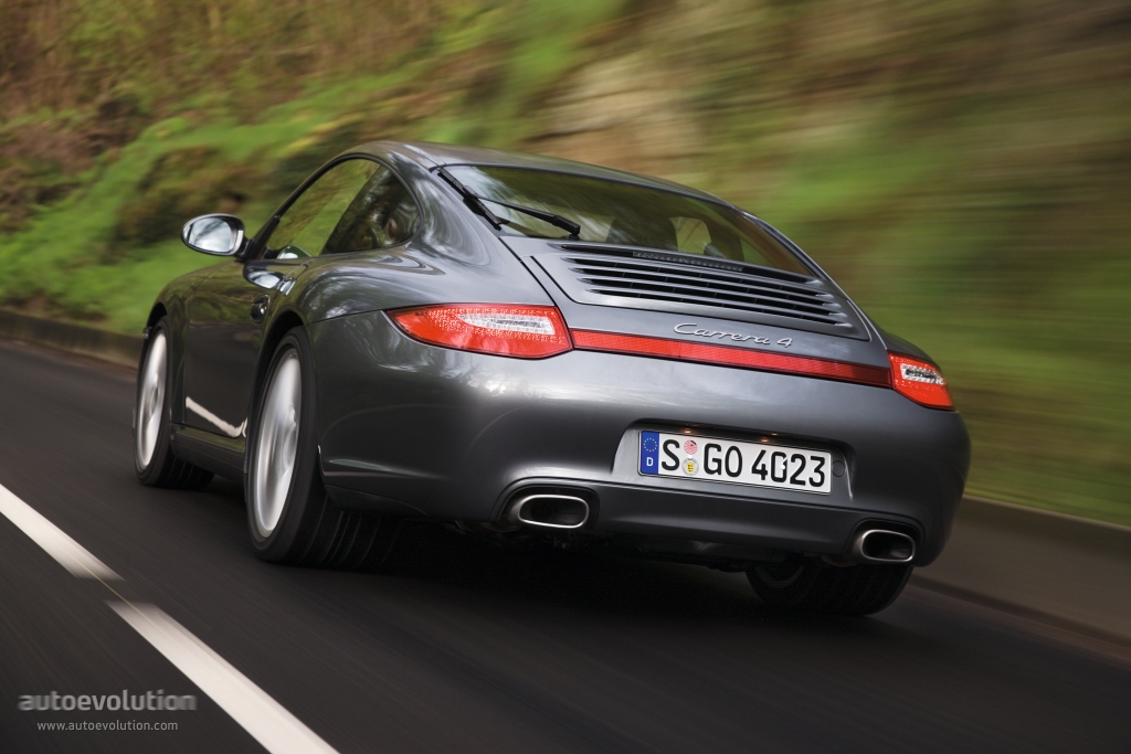Porsche 911 Carrera 4 photo 9