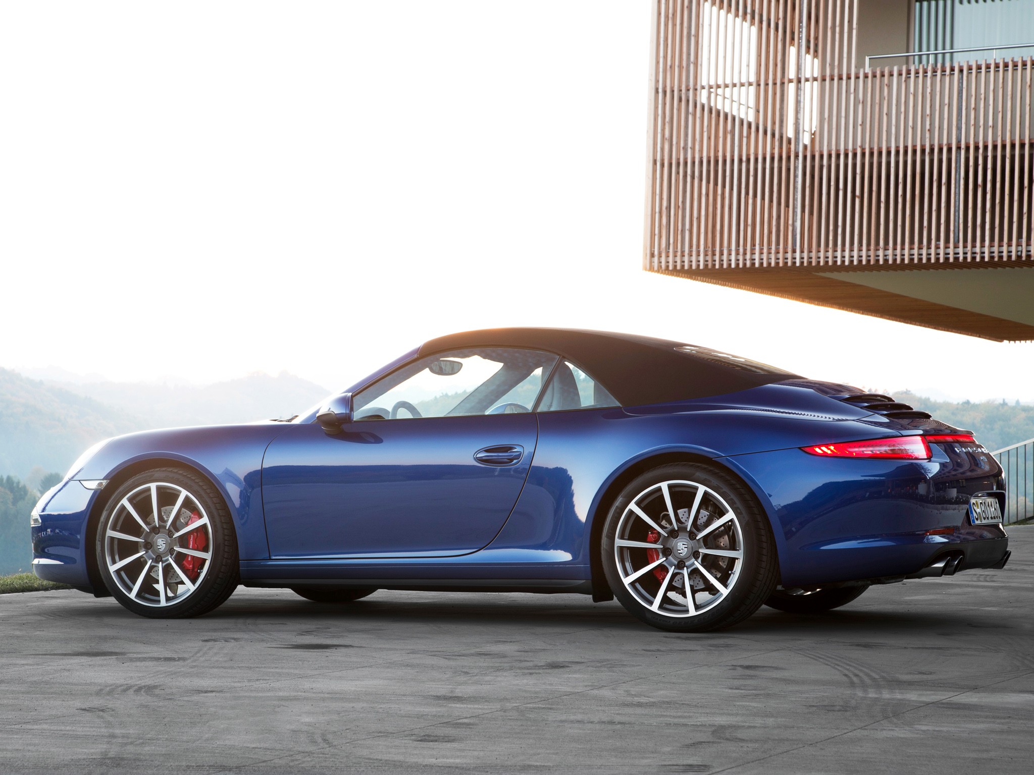 Porsche 911 Carrera 4S Cabriolet photo 19