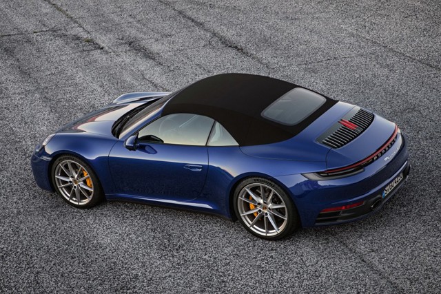 Porsche 911 Carrera 4S Cabriolet photo 3