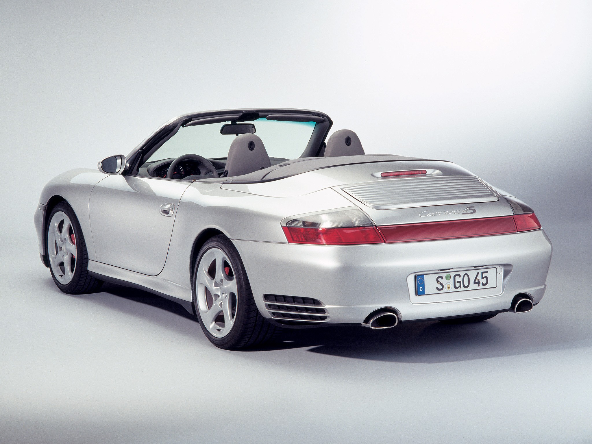 Porsche 911 Carrera 4S Cabriolet photo 18