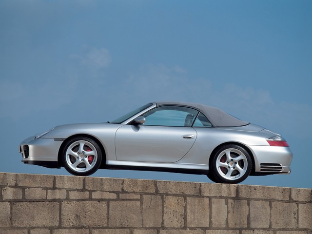 Porsche 911 Carrera 4S Cabriolet photo 26
