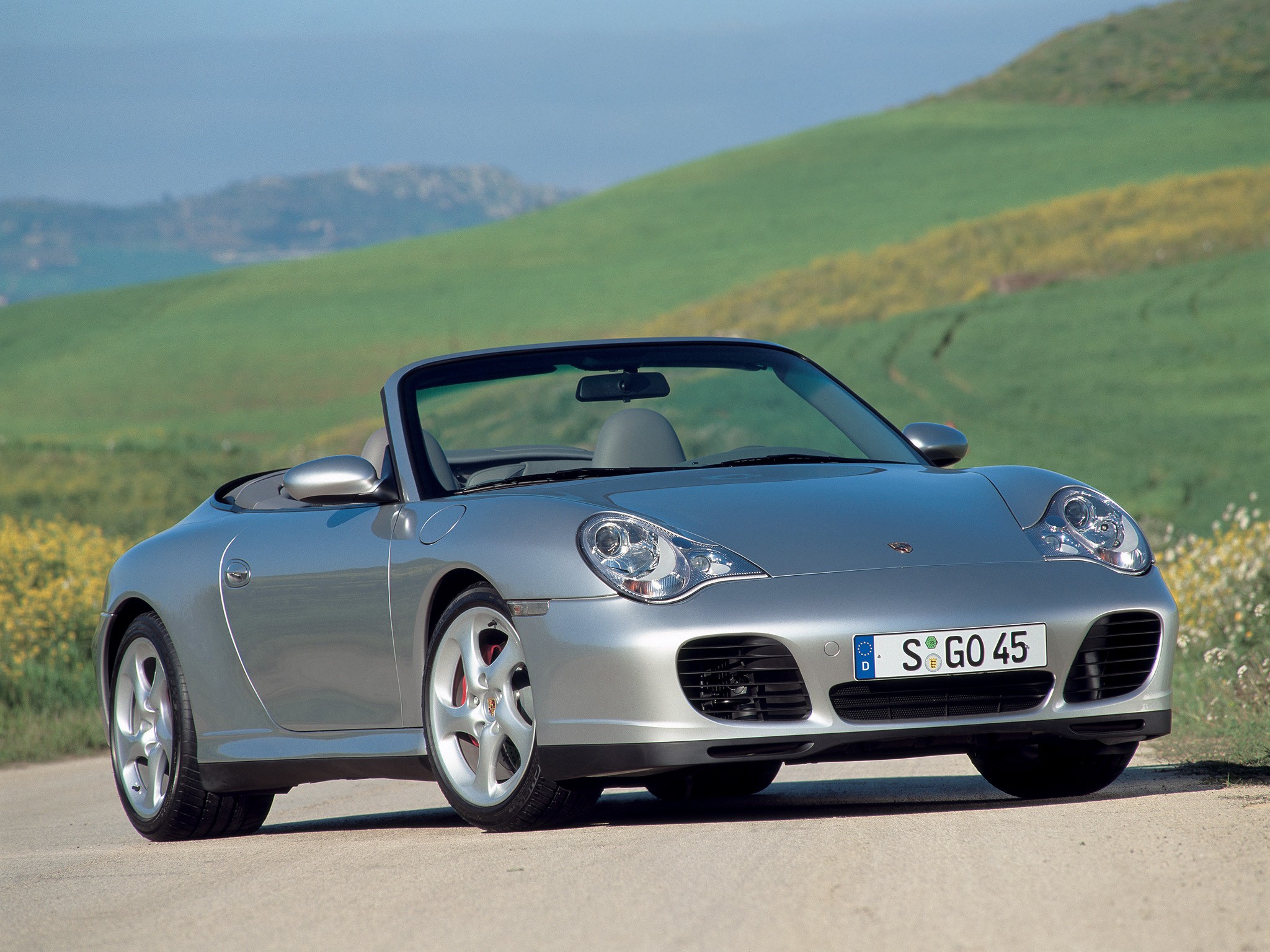Porsche 911 Carrera 4S Cabriolet photo 27