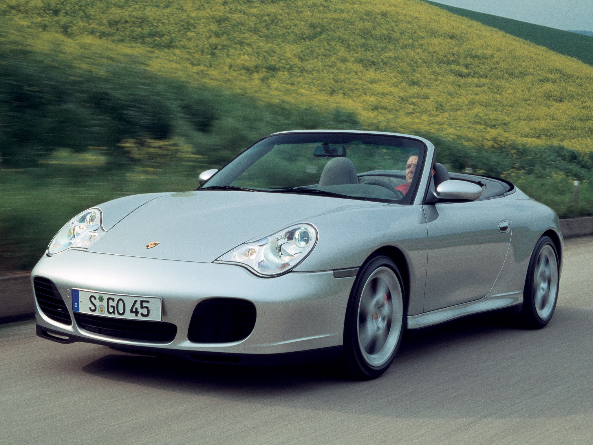 Porsche 911 Carrera 4S Cabriolet photo 2