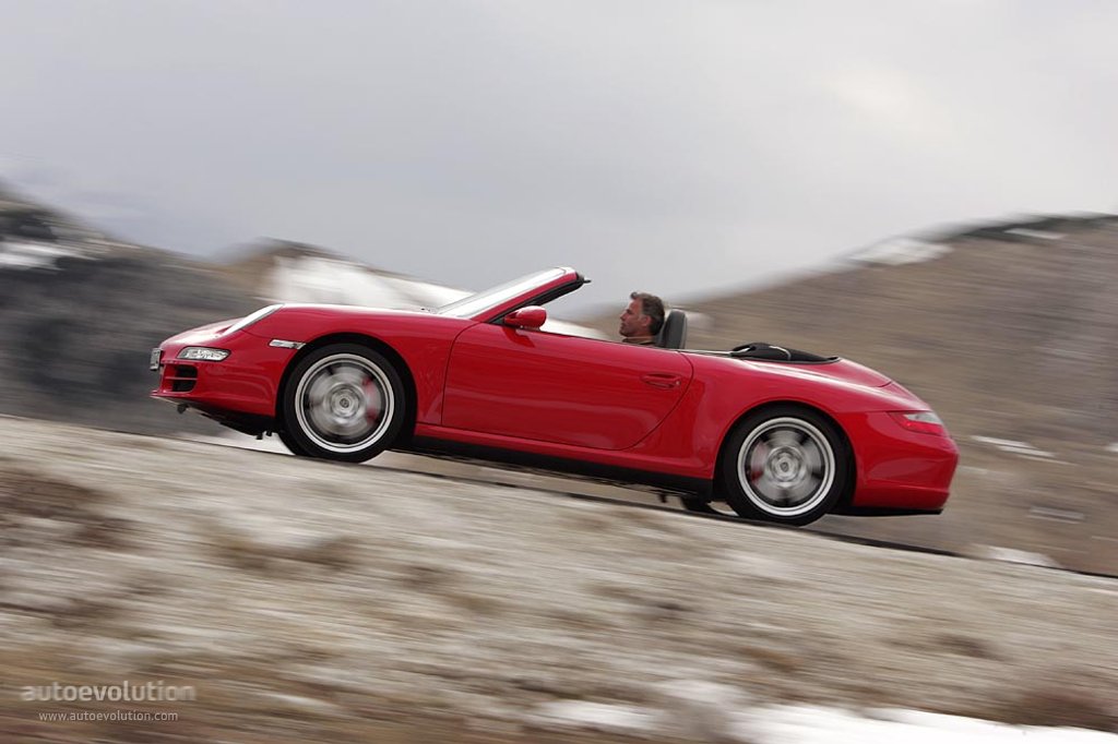 Porsche 911 Carrera 4S Cabriolet photo 12