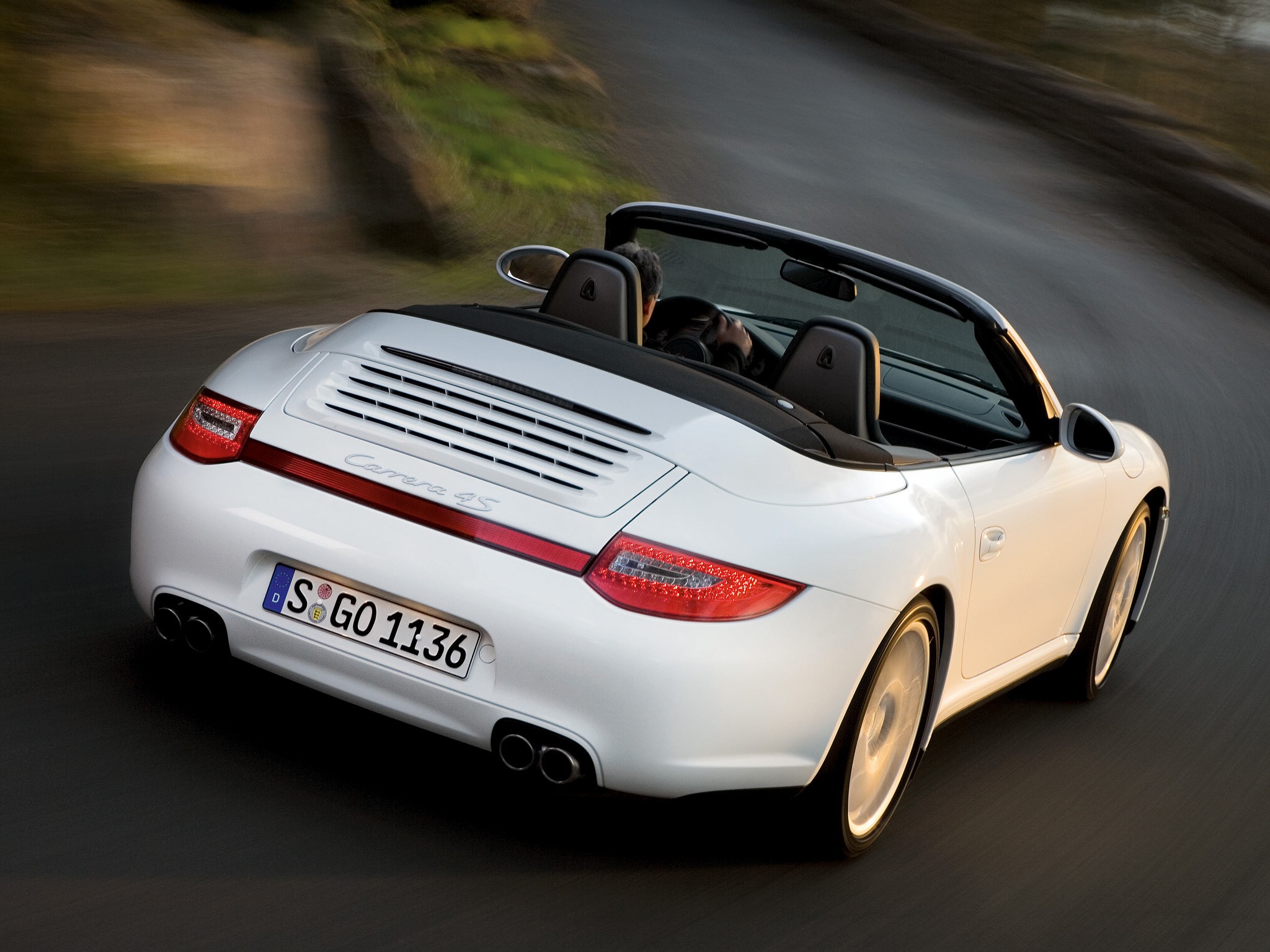 Porsche 911 Carrera 4S Cabriolet photo 22