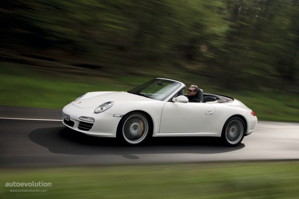 Porsche 911 Carrera 4S Cabriolet photo 3
