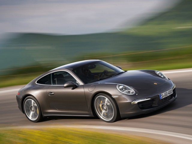 Porsche 911 Carrera 4S photo 17