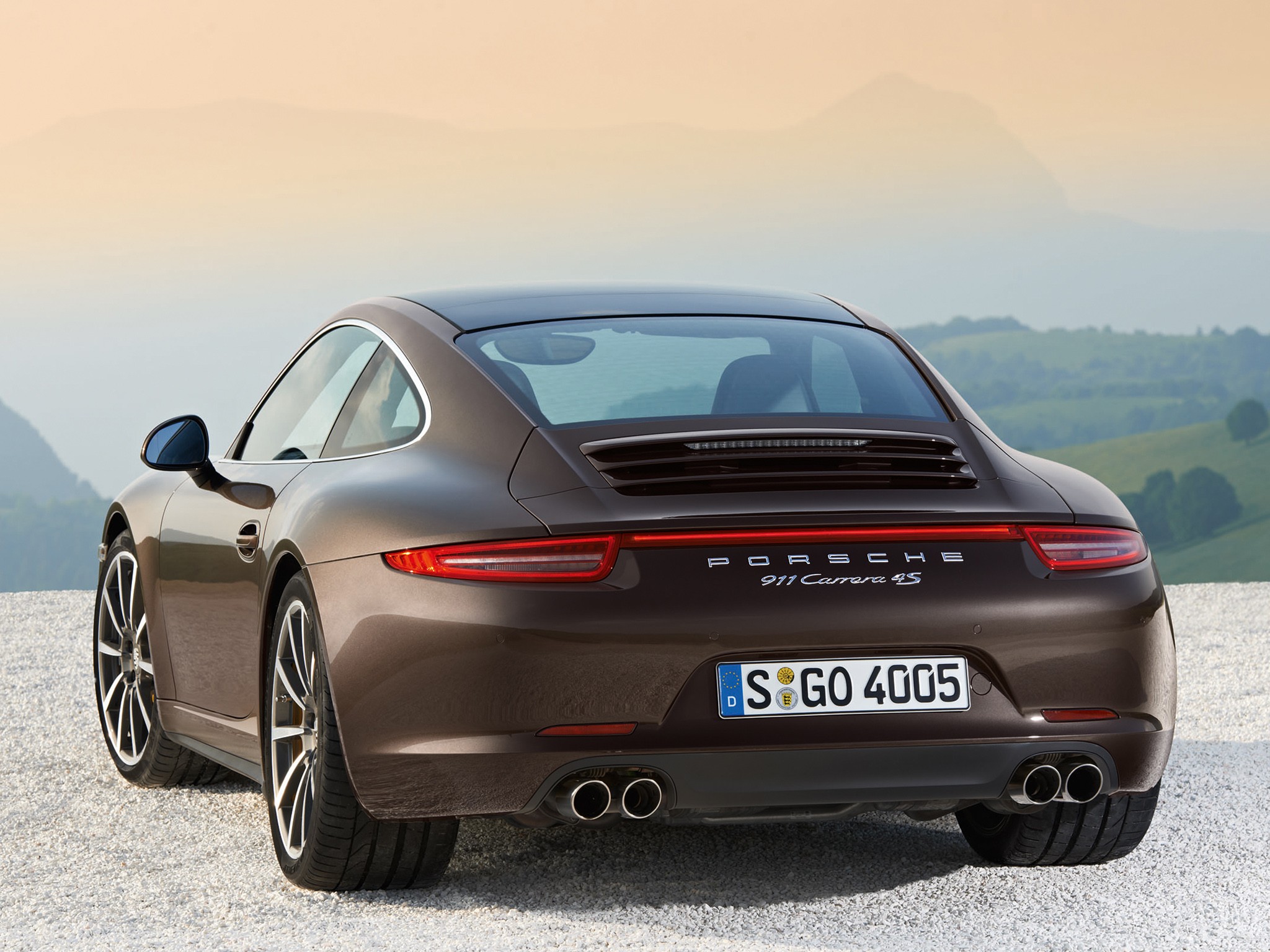 Porsche 911 Carrera 4S photo 19
