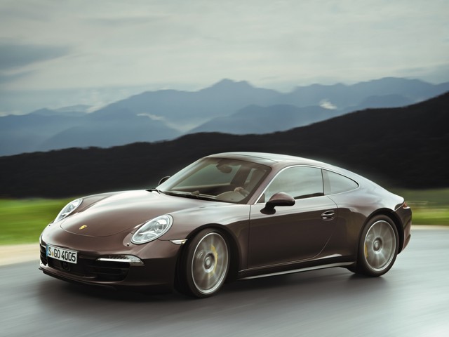 Porsche 911 Carrera 4S photo 22